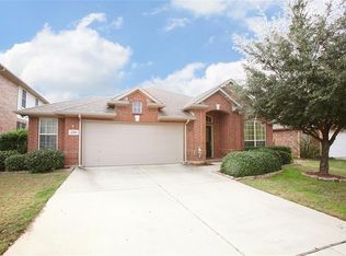 4316 Thorp Ln, Fort Worth, TX 76244
