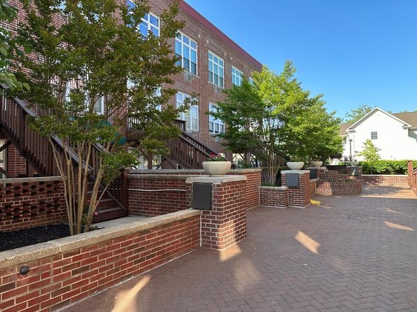 515 Trinity Pl APT 2CN