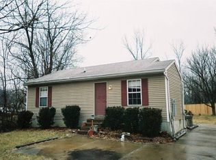 6625 E Manslick Rd, Louisville, KY 40228