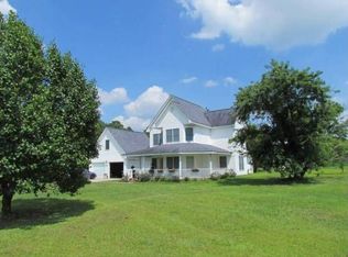 4340 Barrett Rd, Farmville, NC 27828