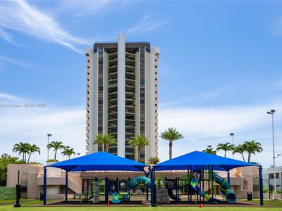 1800 NE 114th St Penthouse 6, Miami, FL, 33181