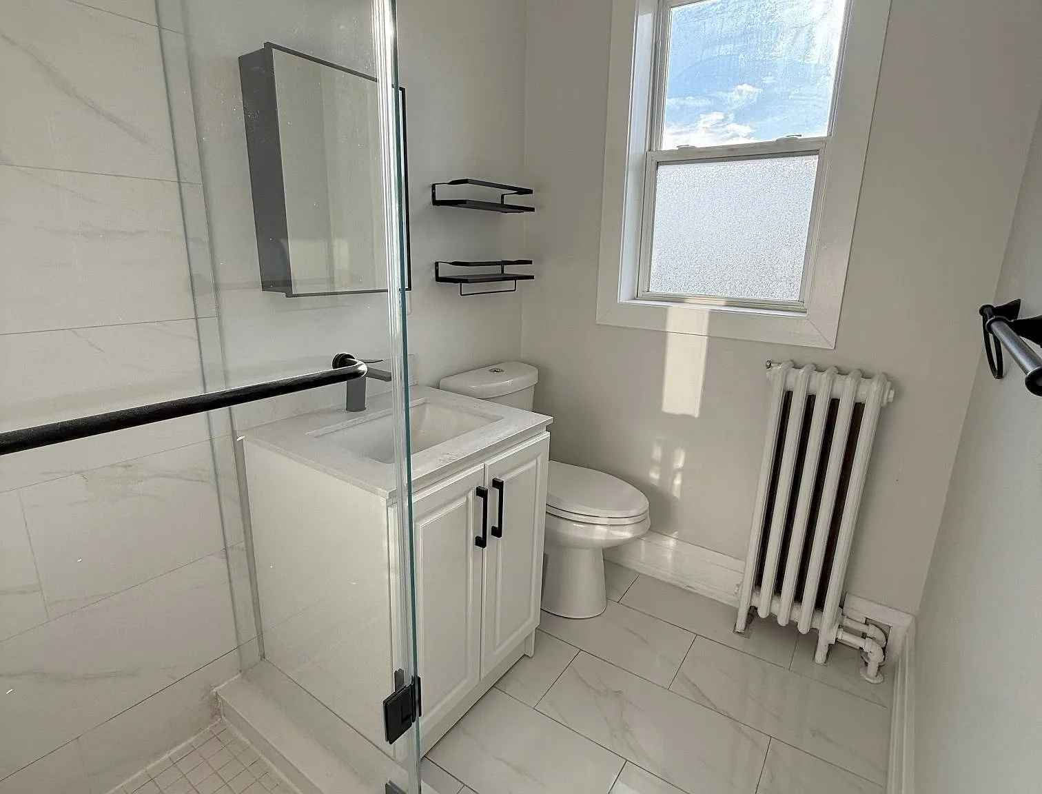 1 bed, $2,300 — Photo 3