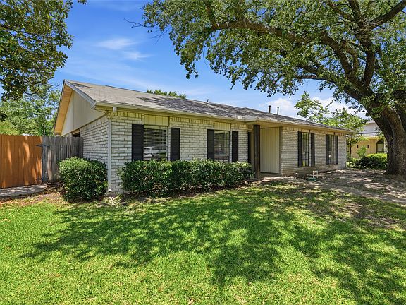 2nd image of 3517 Knoll Point Dr
