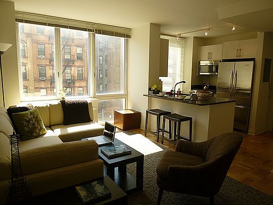 1st image of 1510 Lexington Ave APT 3F