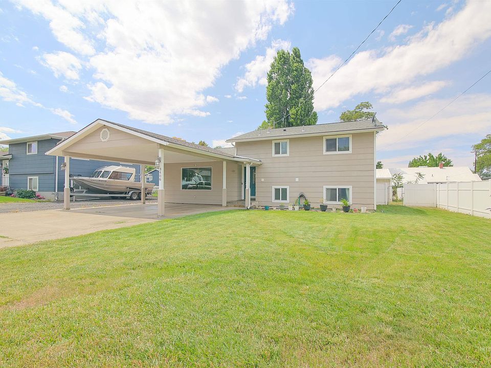 1st image of 3406 5th St E
