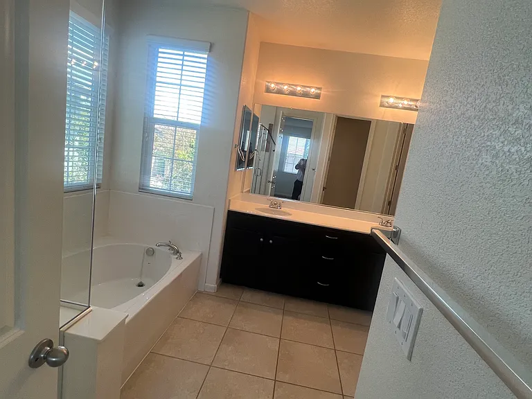155 W Ladd Dr — Photo 22