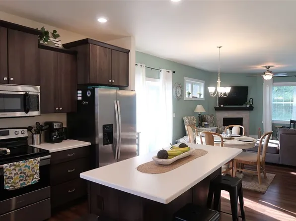 306 Saddle Rdg, Portage, WI 53901
