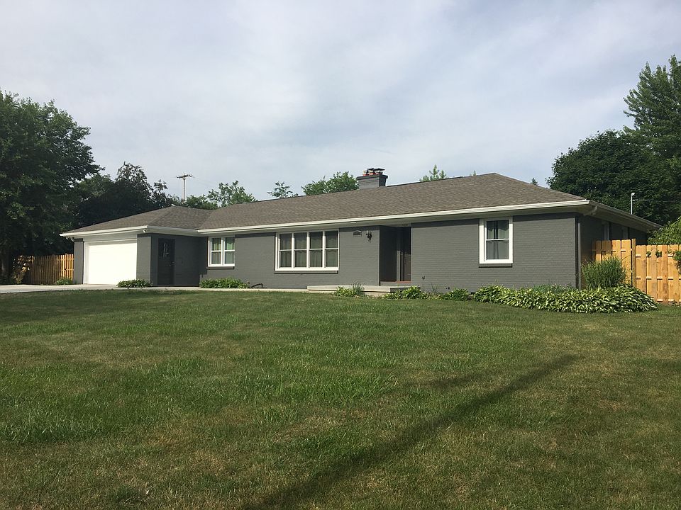 1st image of 1617 Sherwood Dr SE
