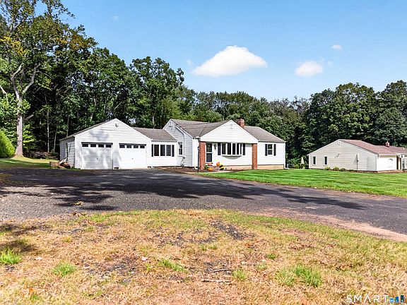 2nd image of 527 Clintonville Road