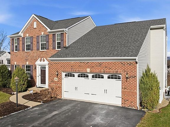 2nd image of 286 Buckingham Dr