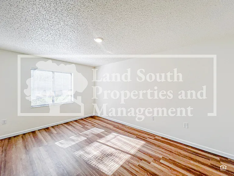 124 Rosalynn Cir — Photo 13