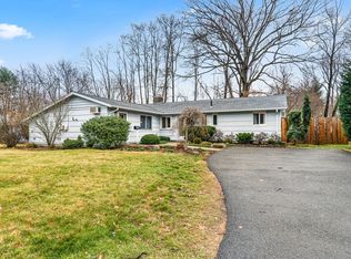 23 Bantry Rd, Framingham, MA 01701