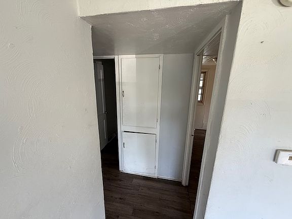 4th image of 1302 Eastbrook Dr