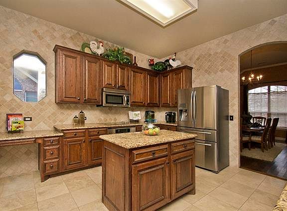 5th image of 404 Saint Andrews Dr