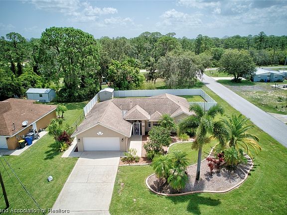 2nd image of 441 Serenade Ter