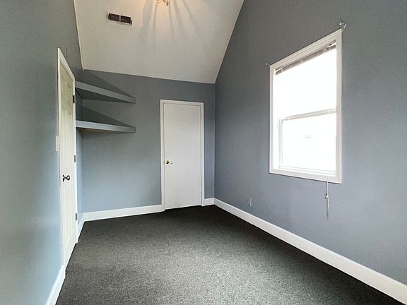 5th image of 4703 Potter Rd #B