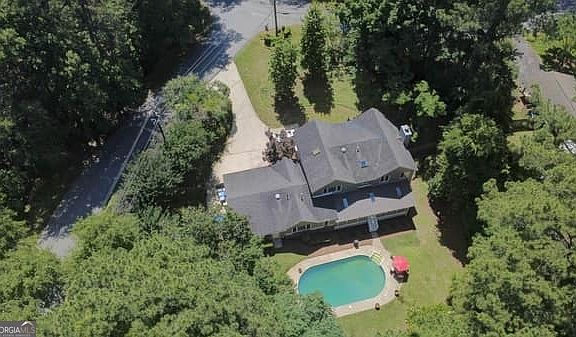 2nd image of 101 Cascade Rd