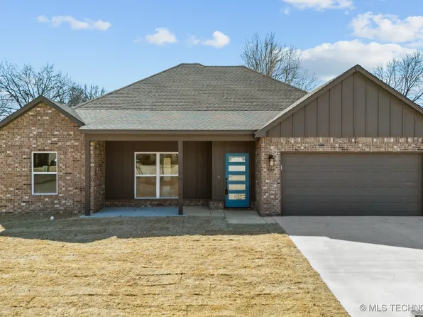 404 W 7th St, Dewey, OK 74029
