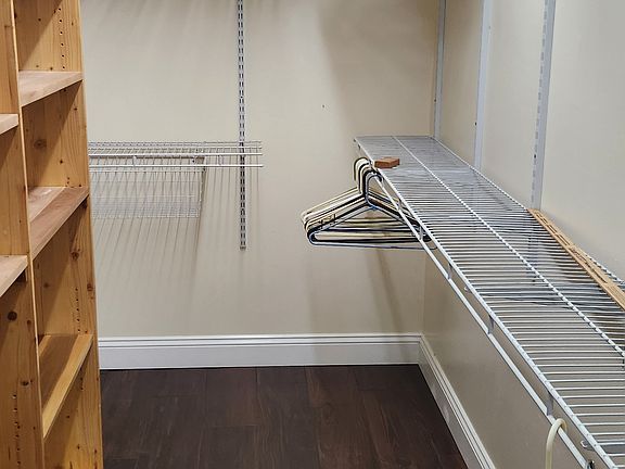 5th image of 2906 Lake Stall Ln