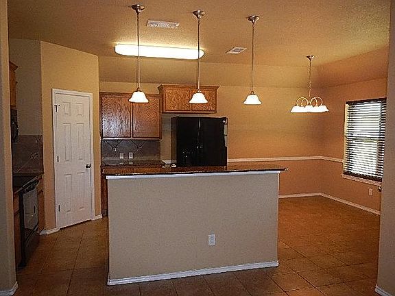 3rd image of 5008 Screaming Eagle Cir