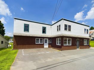 59 Christian Hl, Canaan, VT 05903