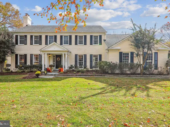 12333 Rivers Edge Dr, Rockville, MD 20854