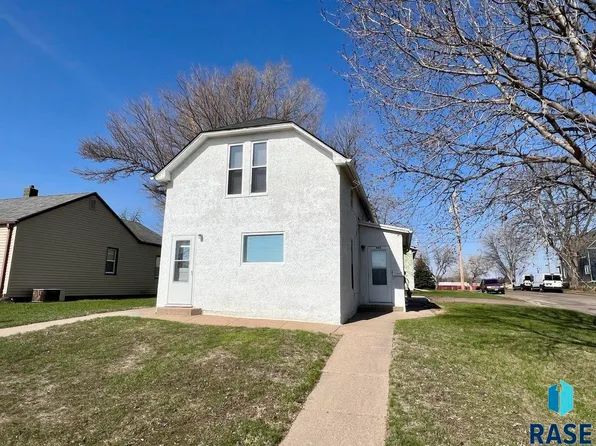 901 S 10th Ave, Sioux Falls, SD 57104
