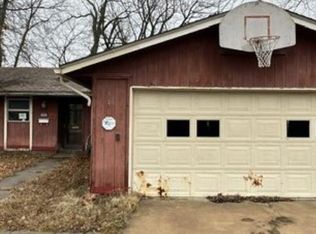 940 Crescent Dr, Independence, KS 67301