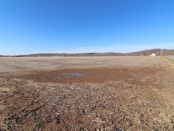 3rd image of 254 County Rd
