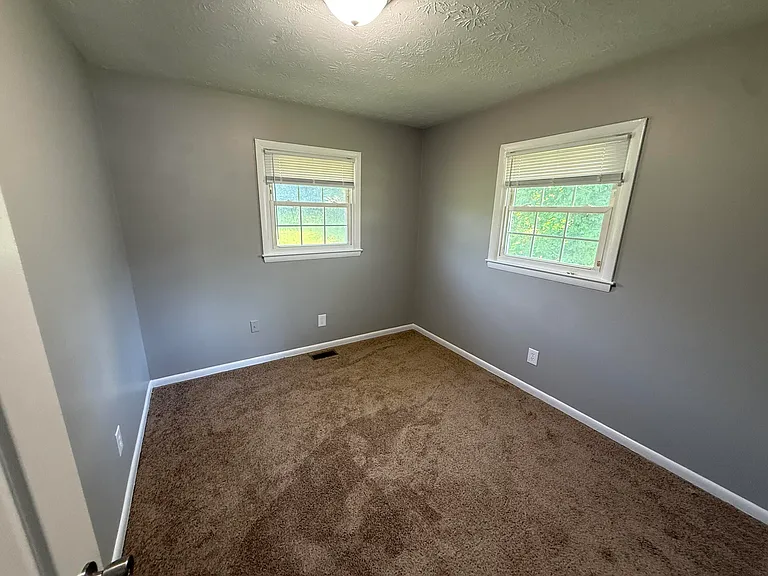 1333 Ox Hill Dr — Photo 9