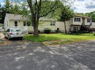 45 New York Ave, Rensselaer, NY 12144