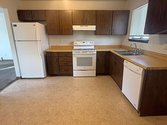 4th image of 720 2nd St #1