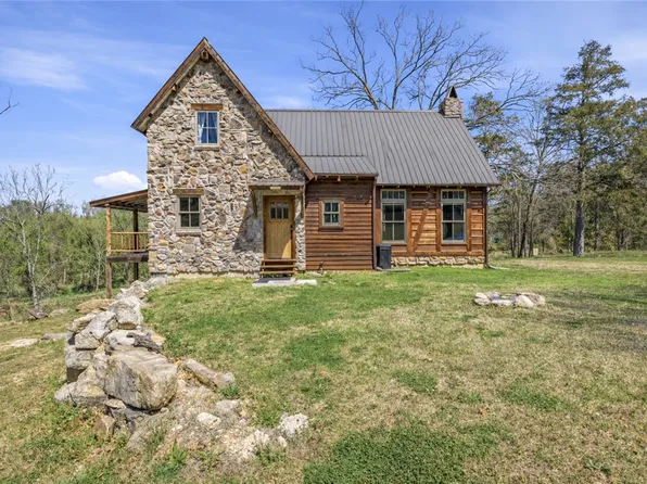 261 Bella Vista Rd, Berryville, AR 72616