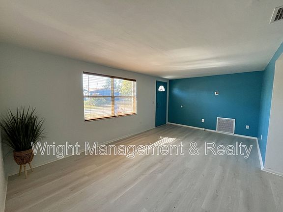 2nd image of 3907 Luma Dr