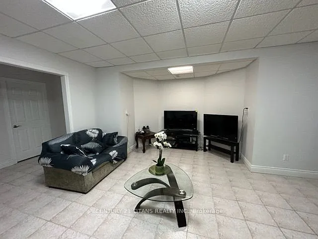 10 Kevlin Rd #BASEMENT — Photo 18
