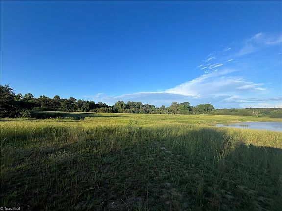 3rd image of 3584 Stagg Lake Dr #5