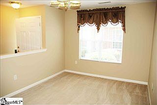 4th image of 220 Woodruff Park Ln