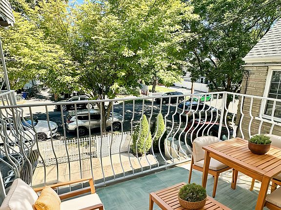 5th image of 841 Revere Ave #2