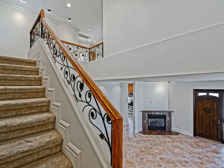 15624 Sombra Ave — Photo 17