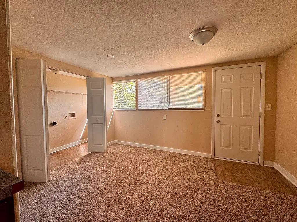 3 bed, 1182 sqft, $1,450 — Photo 2