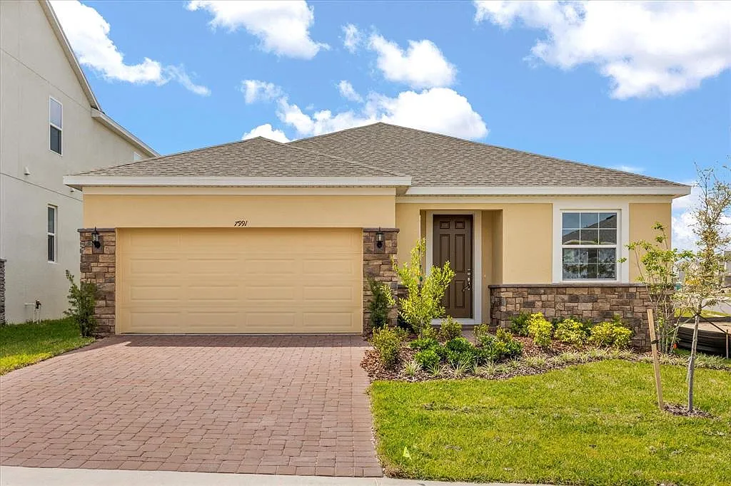 4 bed, 3.0 bath, 2105 sqft, $2,750 — Photo 1