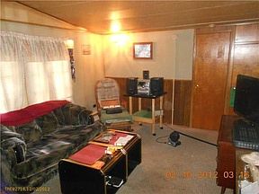2nd image of 35 Carlton Pond Rd