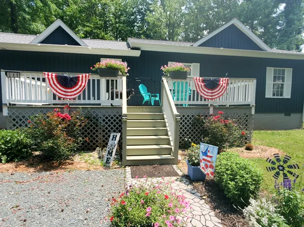 549 Smith Dr, Mebane, NC 27302