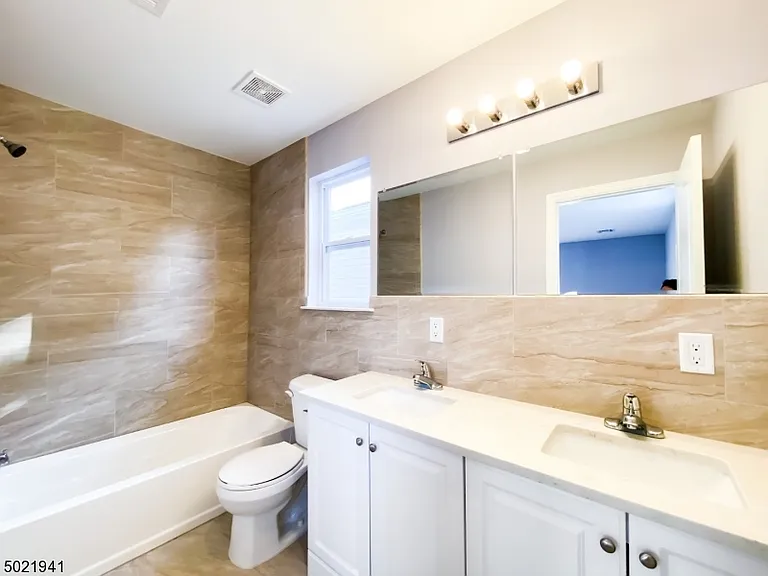70 N 6th St #2 — Photo 13