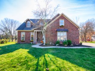 5033 W Pine Bluff Dr, New Palestine, IN 46163
