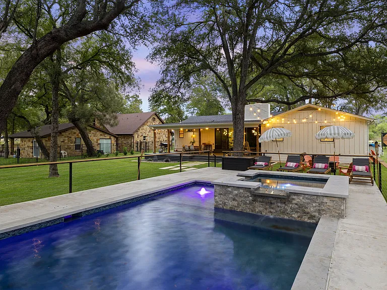 Pecan Creek Dr — Photo 1