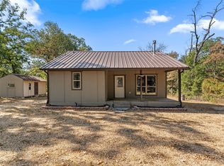 211 David Crockett Trl, Honey Grove, TX 75446
