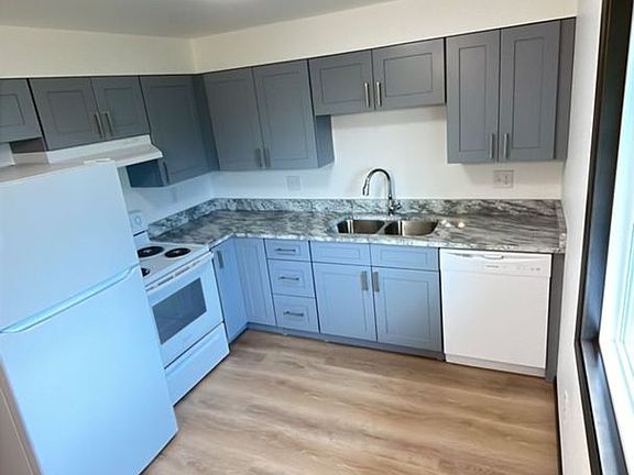 3rd image of 1405 E Beacon Ave APT 15