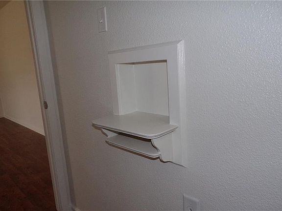 4th image of 3402 Tiki Cir