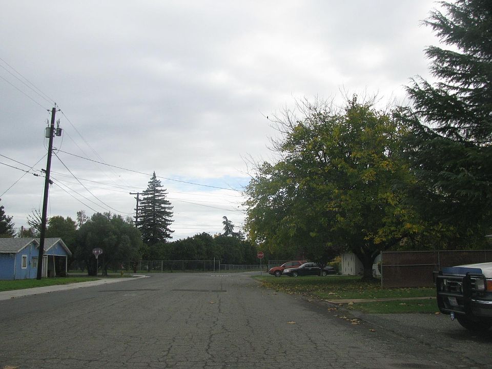 2nd image of 339 Aleut St